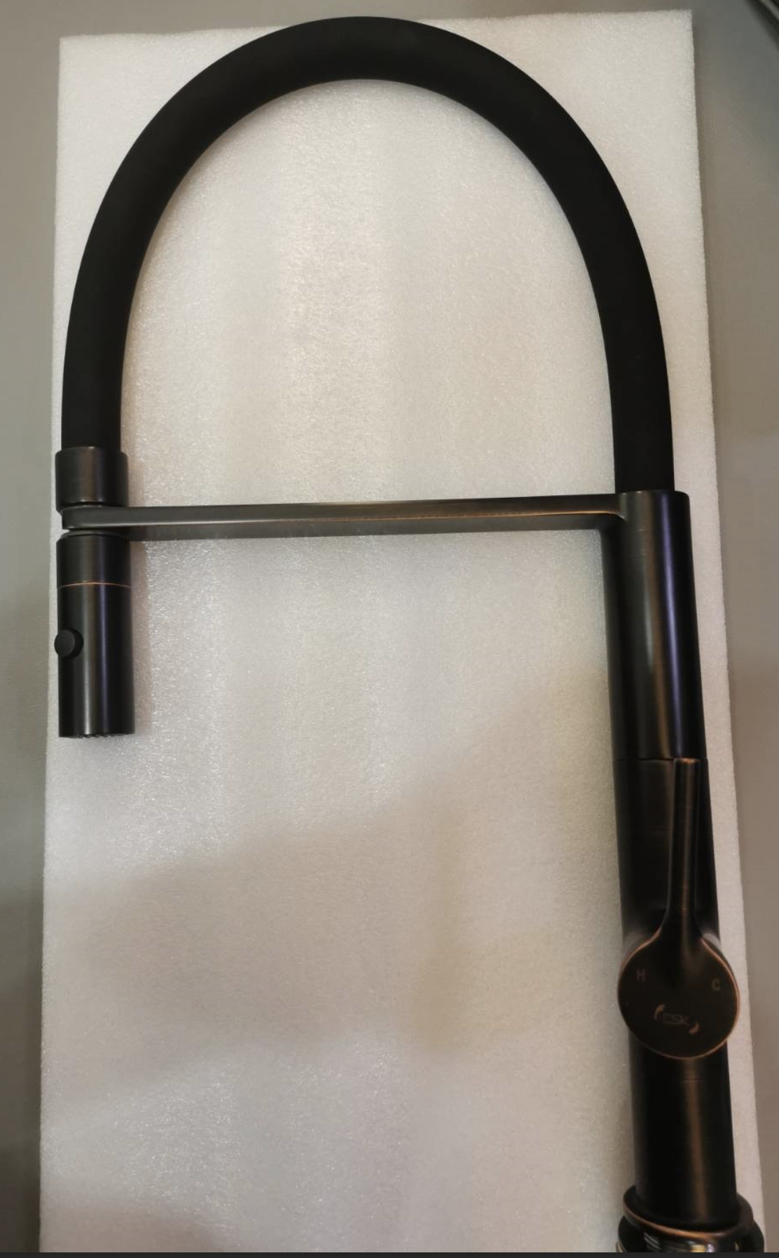  2014BG曜石黑＋低調奢華滾金邊